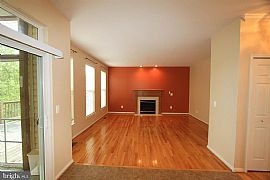 189 Pommel Ln, Charles Town, Wv 25414 in Charles Town, WV (Photo 5 of 7)