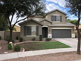 4199 E Seasons Cir, Gilbert, Az 85297 in Gilbert, AZ