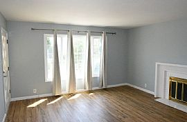 257 Oakcrest Ave in South San Francisco, CA (Photo 6 of 10)