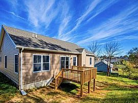 249 Mabdarin Dr, Martinsburg, Wv 25403 in Martinsburg, WV (Photo 3 of 12)