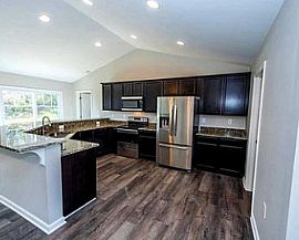 249 Mabdarin Dr, Martinsburg, Wv 25403 in Martinsburg, WV (Photo 7 of 12)