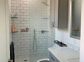 Single Family Home in Phoenix, AZ (Photo 3 of 8)