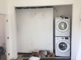 Single Family Home in Phoenix, AZ (Photo 8 of 8)