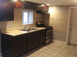 $1,500/mo2 Bd1 Ba1,200 Square Feet in Chicago, IL (Photo 3 of 6)