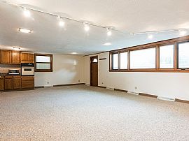 $2,450/mo3 Bd2 Ba1,512 Square Feet in Chicago, IL (Photo 5 of 12)