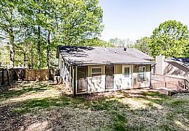 Unique House For Rent 2491 Vera Cruz Dr, Birmingham, Al 35235 in Birmingham, AL (Photo 2 of 12)