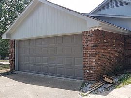 5933 Stonewood Dr, Montgomery, Al 36117 in Montgomery, AL (Photo 3 of 12)