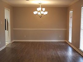 5933 Stonewood Dr, Montgomery, Al 36117 in Montgomery, AL (Photo 5 of 12)