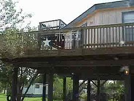 Eagle's Nest in Magnolia Beach, TX (Photo 3 of 6)