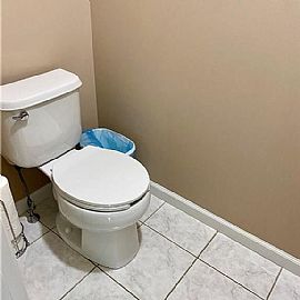 37 Rachel Dr, rocky Hill, Ct 06067 in Rocky Hill, CT (Photo 3 of 9)