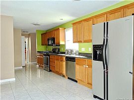 37 Rachel Dr, rocky Hill, Ct 06067 in Rocky Hill, CT (Photo 5 of 9)