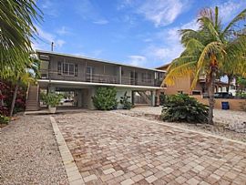 136 Marina Ave, key Largo, Fl 33037 in Key Largo, FL