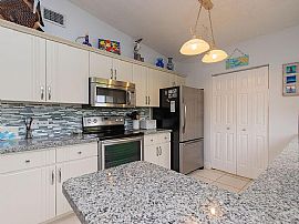 136 Marina Ave, key Largo, Fl 33037 in Key Largo, FL (Photo 3 of 8)