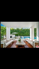 4 Bedroom in Los Angeles, CA (Photo 6 of 12)