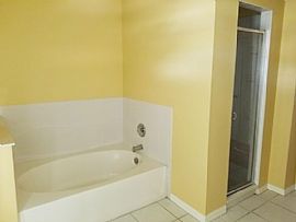 4876 Post Pointe Dr, Sarasota, Fl 34233 in Sarasota, FL (Photo 4 of 5)