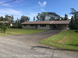 $1,100/mo3 Bd2.5 Ba1,248 Square Feet in Keaau, HI