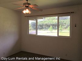 $1,100/mo3 Bd2.5 Ba1,248 Square Feet in Keaau, HI (Photo 8 of 10)