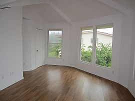 $1000/mo2 Bd2 Ba1,336 Square Feet in Keaau, HI (Photo 4 of 12)