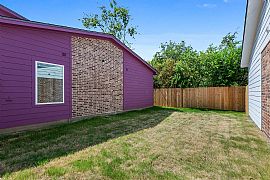 $2,000/mo4 Bd4 Ba1,827 Square Feet in Waco, TX (Photo 12 of 12)