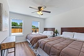 $2,000/mo4 Bd4 Ba1,827 Square Feet in Waco, TX (Photo 8 of 12)