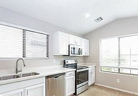 Charming 3 Bed Home Available For Rent in Laveen, AZ (Photo 3 of 6)