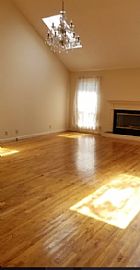 Highly Deire Home with 3 Bed, 2 Bath in Nashville, TN (Photo 5 of 6)