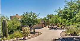 1902 N Whispering Bells Dr, Tucson, Az 85745 in Tucson, AZ