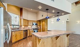 1902 N Whispering Bells Dr, Tucson, Az 85745 in Tucson, AZ (Photo 3 of 12)