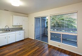 2 Bedroom House at 1130 Wainiha St in Honolulu, HI (Photo 6 of 12)