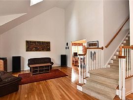 83 Hastings Ln, Stamford, Ct 06905 in Stamford, CT (Photo 3 of 11)