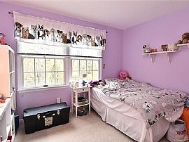 83 Hastings Ln, Stamford, Ct 06905 in Stamford, CT (Photo 8 of 11)