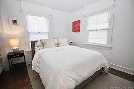 8 Morton St, Norwalk, Ct 06854 in Norwalk, CT (Photo 5 of 10)