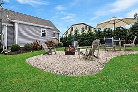 8 Morton St, Norwalk, Ct 06854 in Norwalk, CT (Photo 9 of 10)