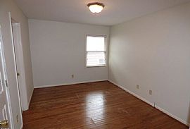 1141 Mayland Ln, Vestavia Hills, Al 35216 in Vestavia Hills, AL (Photo 6 of 10)