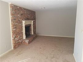 237 Davors Dr, Montgomery, Al 36109 in Montgomery, AL (Photo 4 of 7)