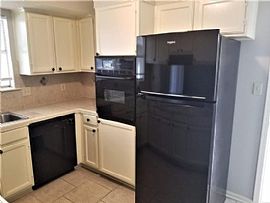 237 Davors Dr, Montgomery, Al 36109 in Montgomery, AL (Photo 5 of 7)