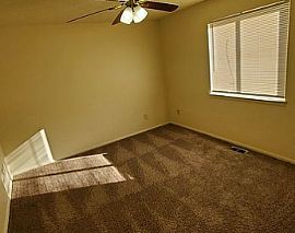 Beautifully Sized 3 Bed ,2bath Home For Rent in Longmont, CO (Photo 5 of 9)