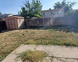 Beautifully Sized 3 Bed ,2bath Home For Rent in Longmont, CO (Photo 8 of 9)