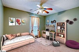 Beautiful 4 Bedroom in Greer, SC (Photo 10 of 12)