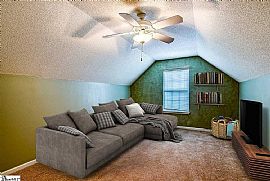 Beautiful 4 Bedroom in Greer, SC (Photo 12 of 12)