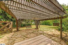 Beautiful 4 Bedroom in Greer, SC (Photo 3 of 12)