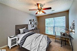 Beautiful 4 Bedroom in Greer, SC (Photo 8 of 12)