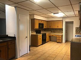 Cozy Remodeled 2 Bed 1 Bath on Great Street - Come See This Gre in Cibolo, TX (Photo 3 of 8)