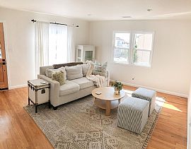 Beautiful 4 Bedroom in Hermosa Beach, CA (Photo 2 of 12)