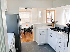 Beautiful 4 Bedroom in Hermosa Beach, CA (Photo 4 of 12)