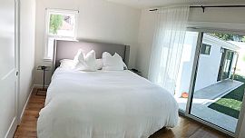 Beautiful 4 Bedroom in Hermosa Beach, CA (Photo 8 of 12)