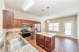 559 Old Mill Way, Prattville, Al 36067 in Prattville, AL (Photo 4 of 12)