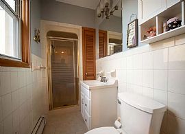 West New York 2 Bedroom Single Family Homes For Rent with Air C in West New York, NJ (Photo 10 of 12)