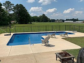 203 Hope Ridge Dr, New Hope, Al 35760 in New Hope, AL (Photo 2 of 12)