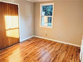 1018 Gillespie St, Prattville, Al 36066 in Prattville, AL (Photo 10 of 12)